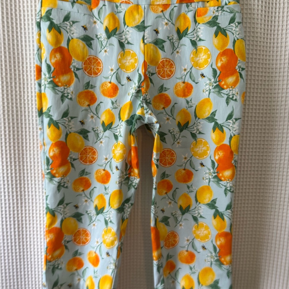 Citrus Print stretch capri pants